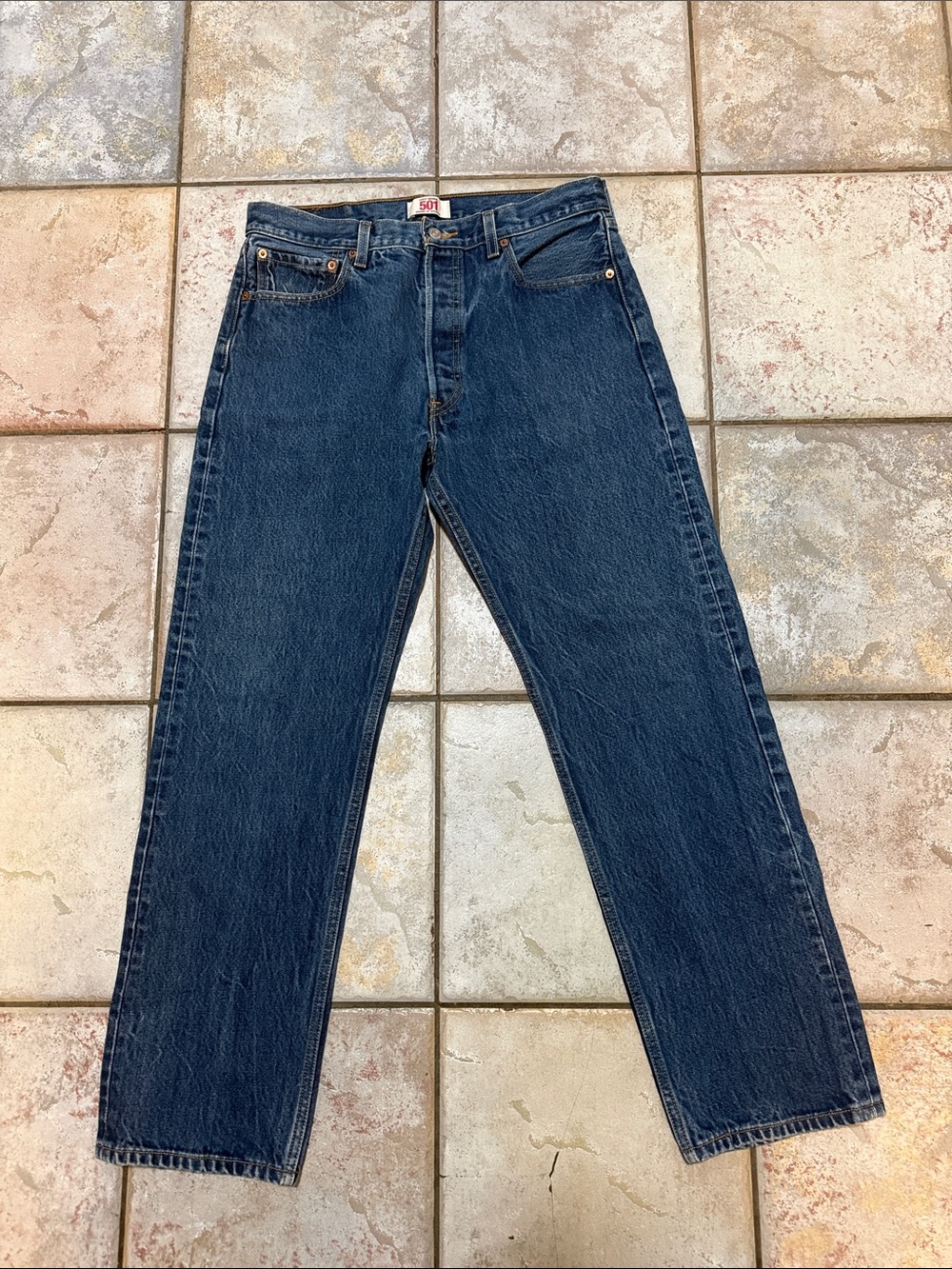 Like New Levi's Men's Straight-Leg Jeans in Dark Indigo W35 L34